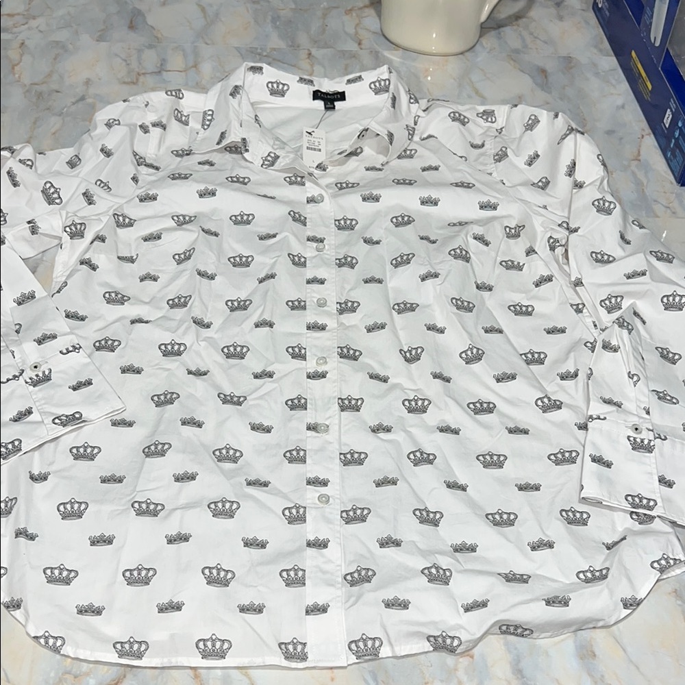 NWT Talbots Gray and White Crown Print Blouse - Picture 3 of 7